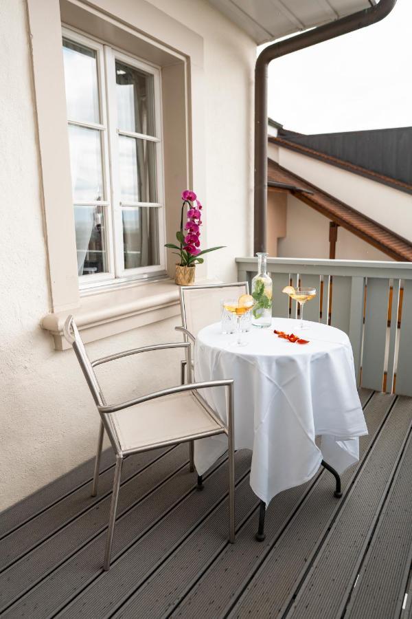 Swiss Hotel La Couronne Αβάνς Εξωτερικό φωτογραφία