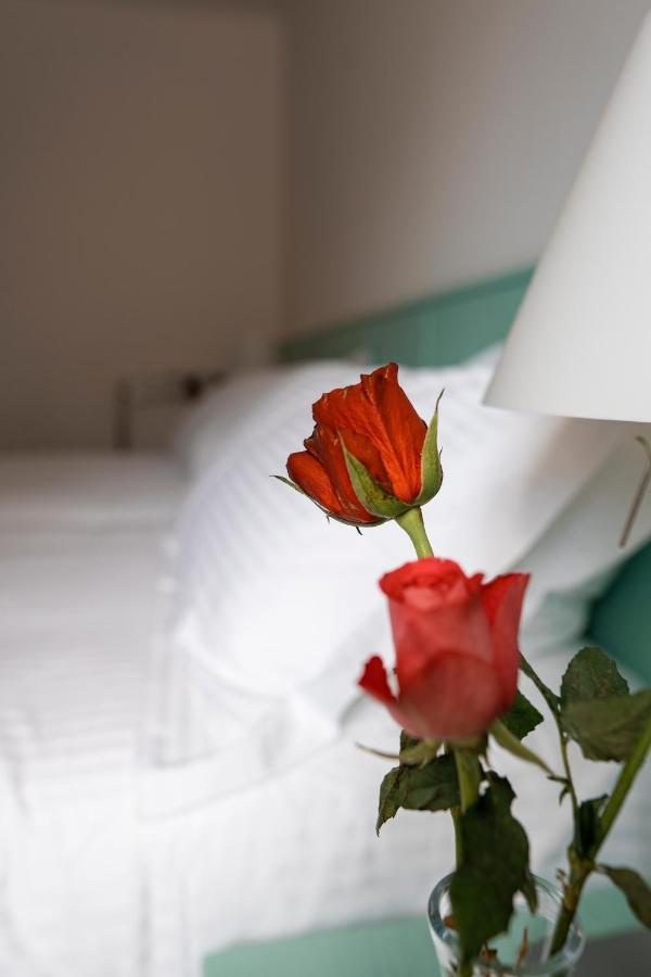 Swiss Hotel La Couronne Αβάνς Εξωτερικό φωτογραφία
