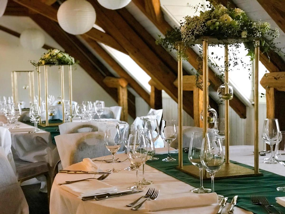 Swiss Hotel La Couronne Αβάνς Εξωτερικό φωτογραφία