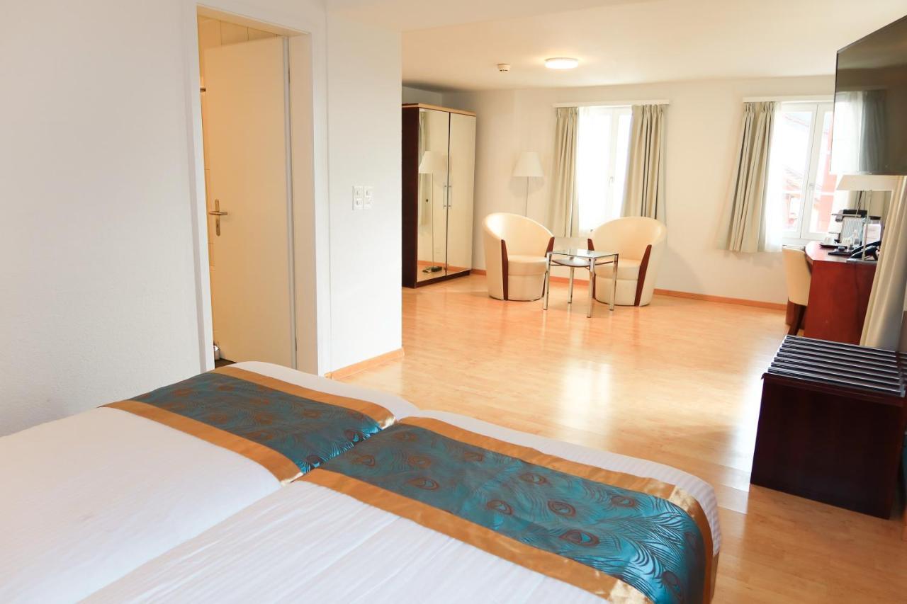 Swiss Hotel La Couronne Αβάνς Εξωτερικό φωτογραφία
